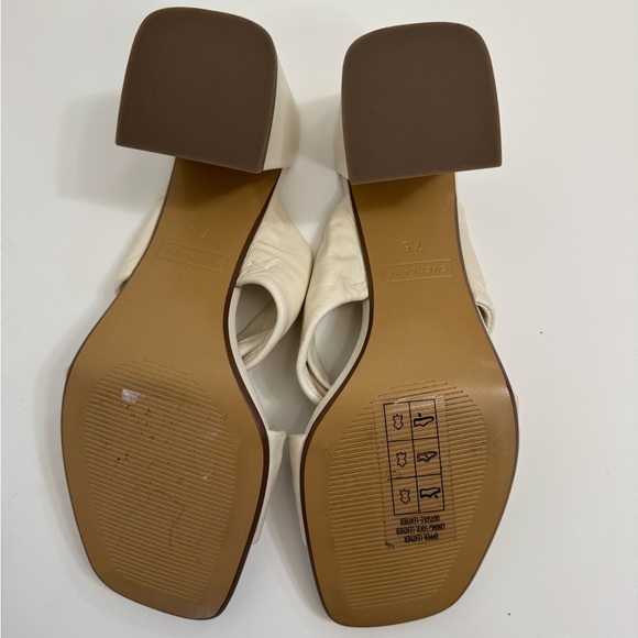 Everlane The Day Twist Heel Slip On Sandal Nappa Leather Cream Size 7.5 - Picture 8 of 11